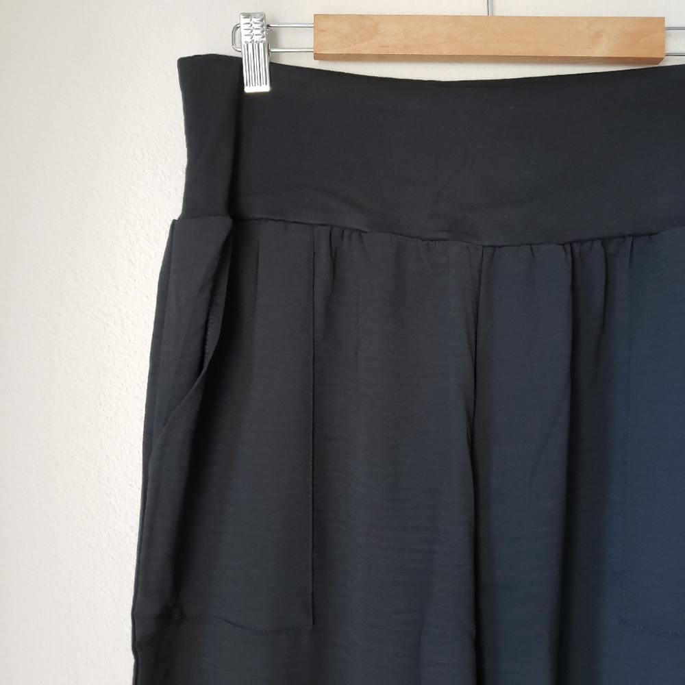 High Rise Lightweight Joggers - Picture 7 of 10